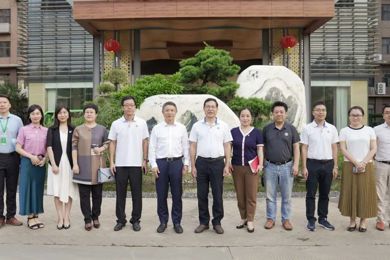 华南师范大学经济与管理学院领导一行莅临岭南教育参观交流