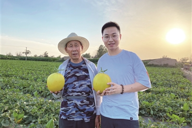 校园里的“新农人”小伙，让“新鲜”直飞百姓家