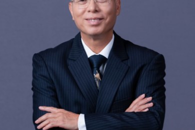 感恩同行三十二载，共赴伟大产教新程 | 集团董事会主席贺惠山先生教师节献词