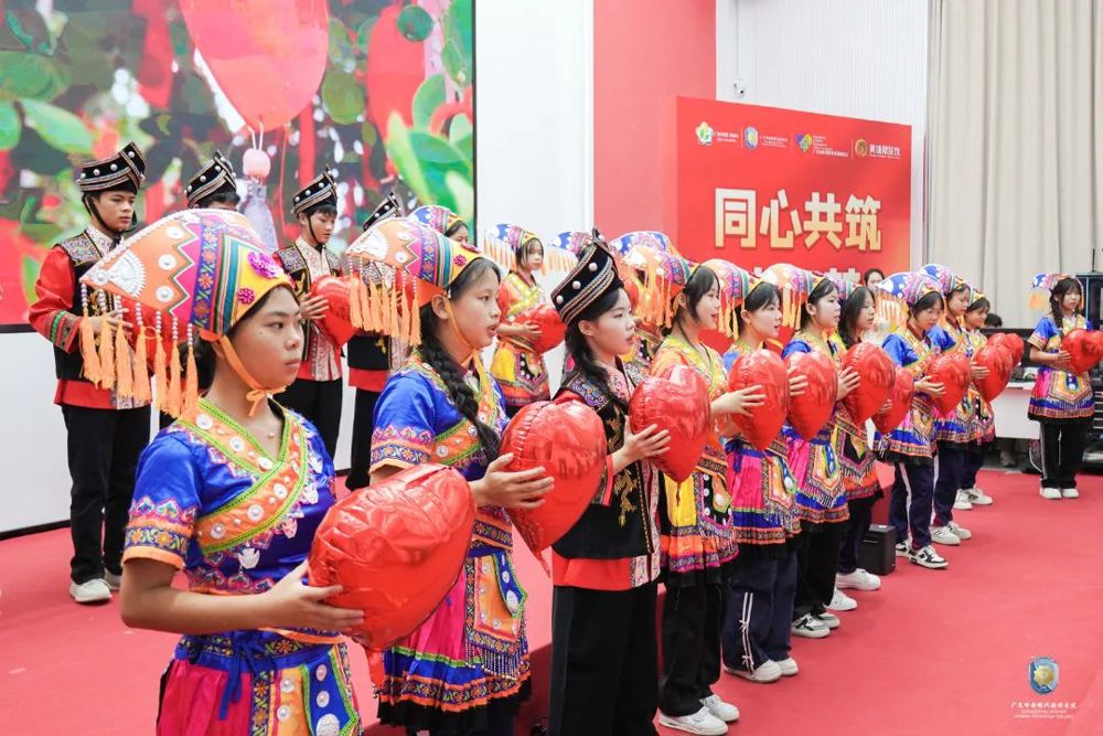 4c76bf8f5c9a474887008572f63c7db9